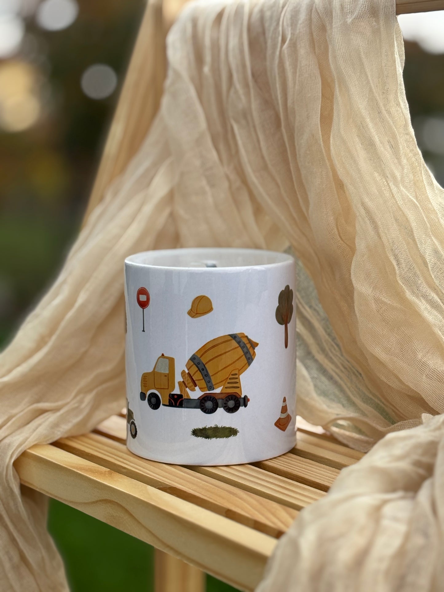 Tasse / Spardose Betonmischer, Bagger, Feuerwehrauto (Wimmelprodukt)