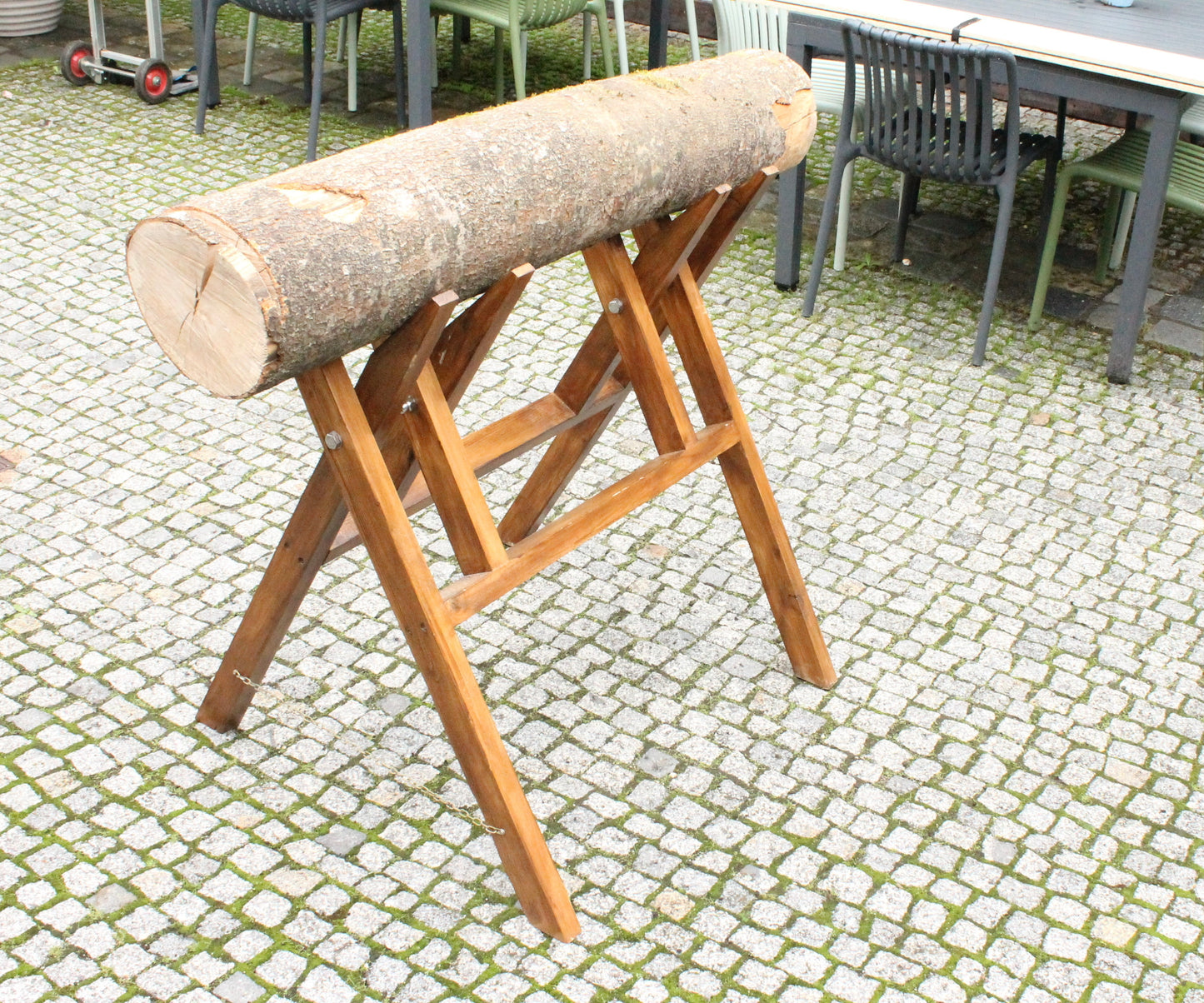Sägebock inkl. Baustamm und Schrotsäge